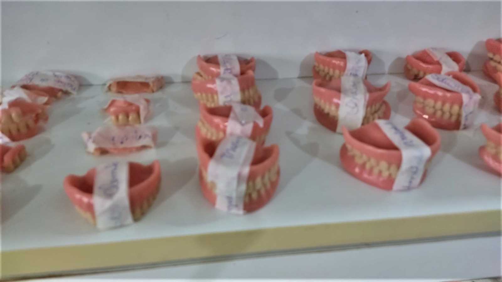 Camacã: Programa Sorria Camacã fornece gratuitamente mais de 50 próteses dentárias mensalmente para a população